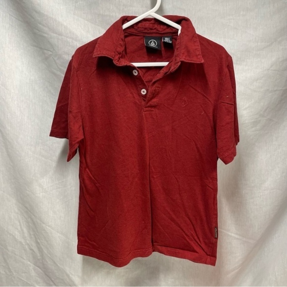 BoysVolcom t shirt